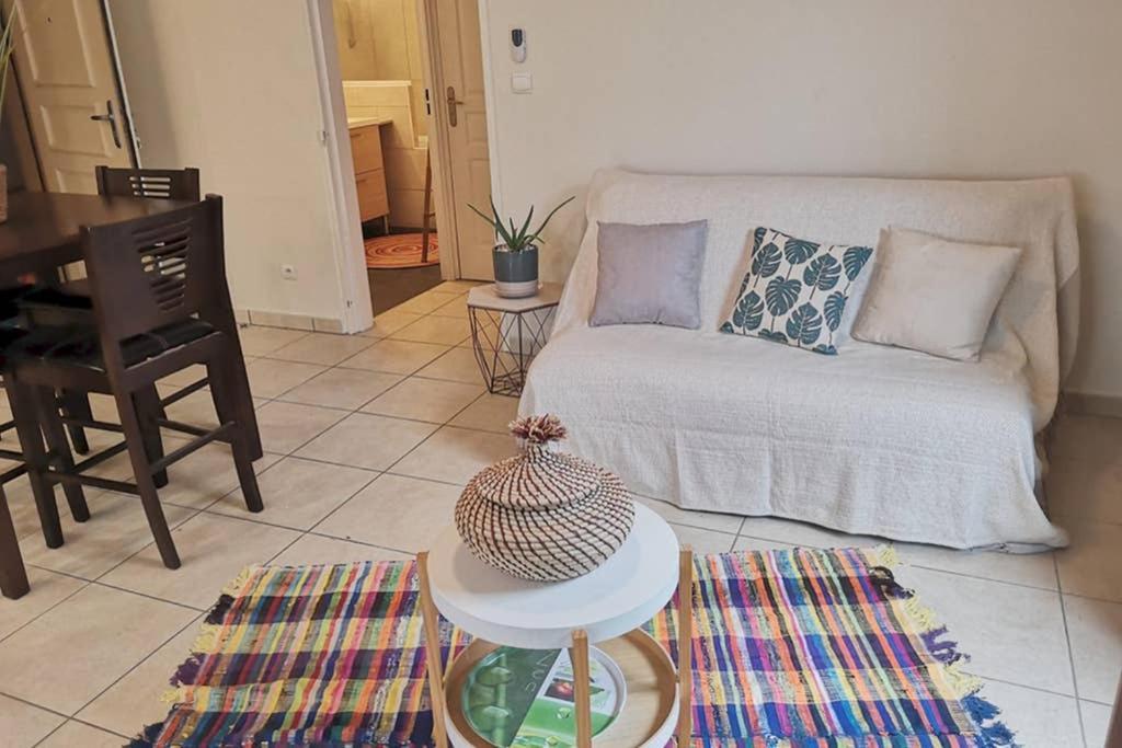 Bel Appartement Avec Terrasse Proche Des Plages Saint-Gilles-les Bains Esterno foto