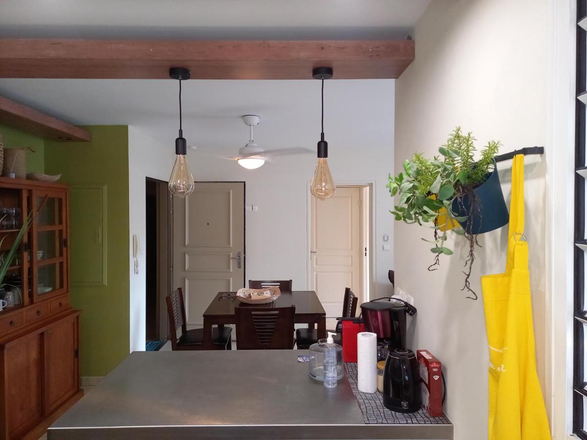 Bel Appartement Avec Terrasse Proche Des Plages Saint-Gilles-les Bains Esterno foto